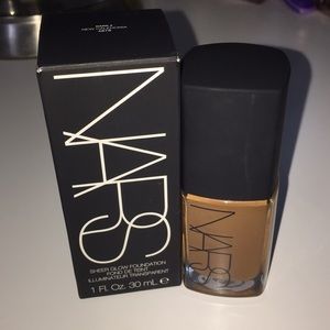 Nars Sheer Glow Foundation 💕